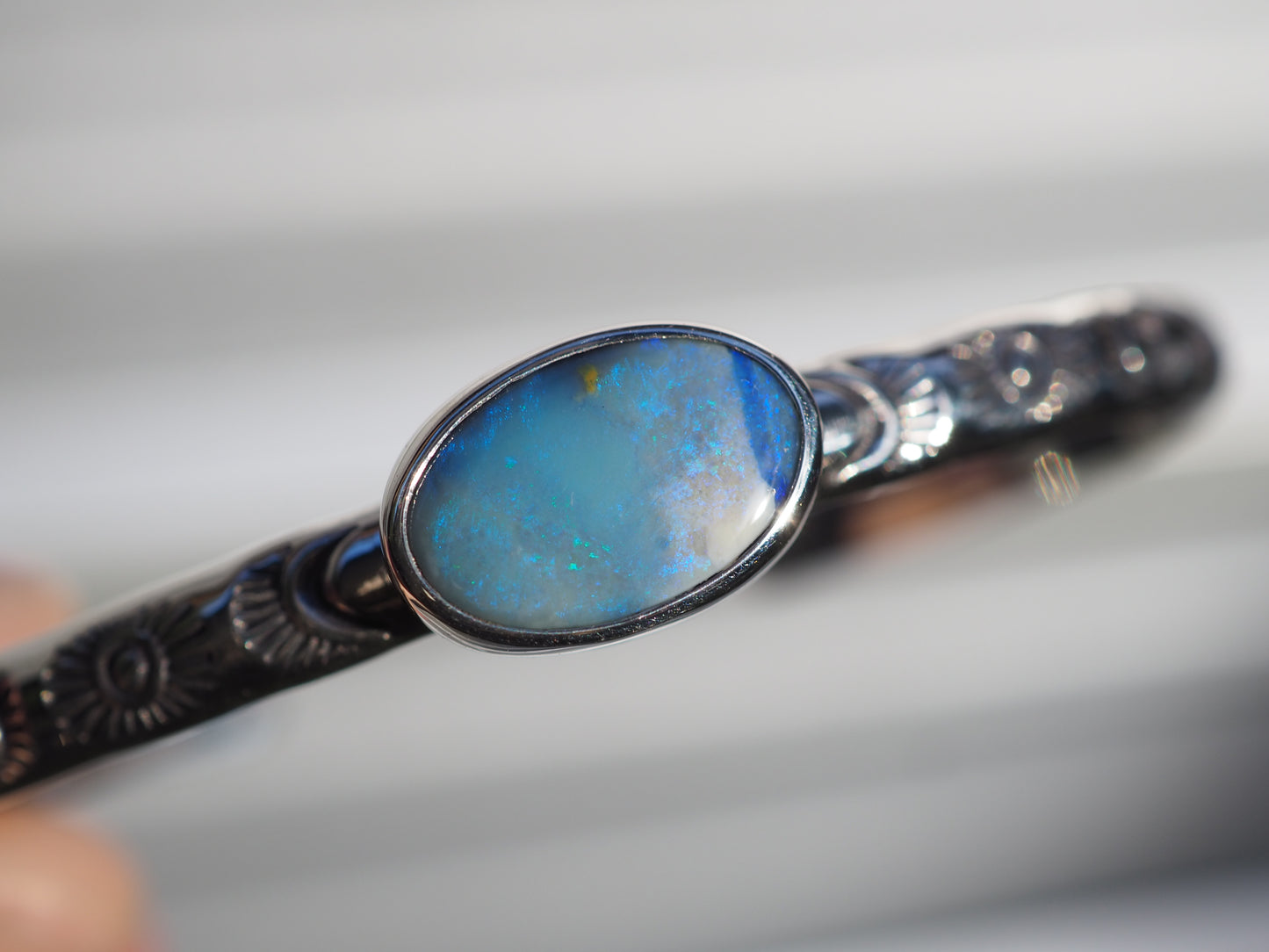 Boulder Opal Cuff 02 (6 Inch)