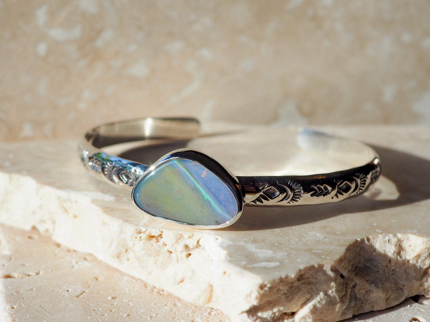 Boulder Opal Cuff 01 (6 Inch)