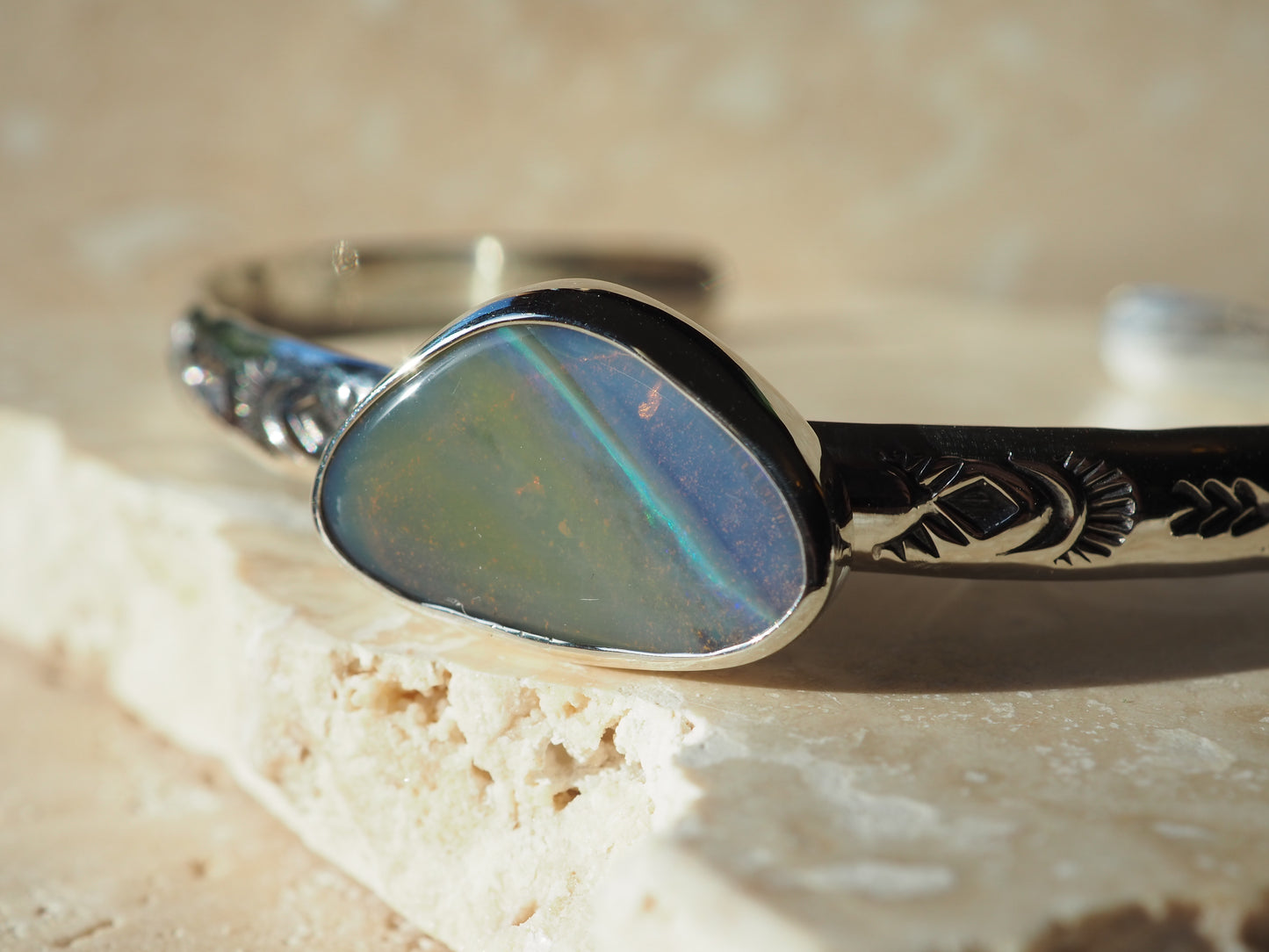 Boulder Opal Cuff 01 (6 Inch)